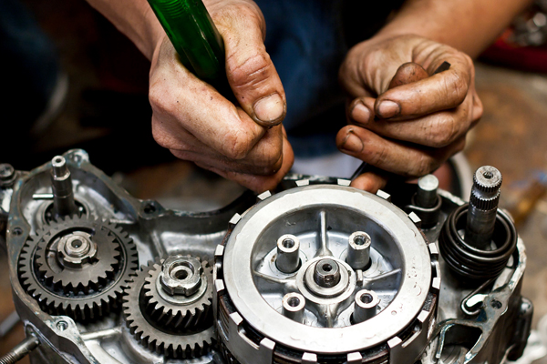 Grinding Gear Sounds – Check Clutch and Transmission Parts