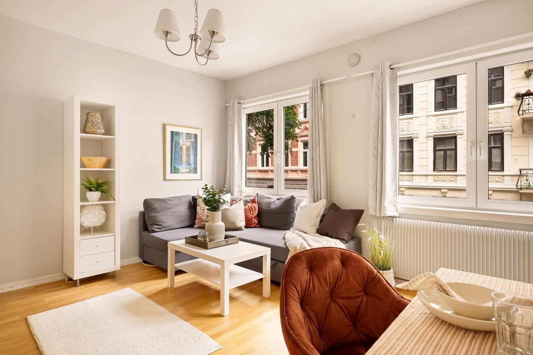 Home Staging Mistakes - Remove Clutter Before Buyer Visits