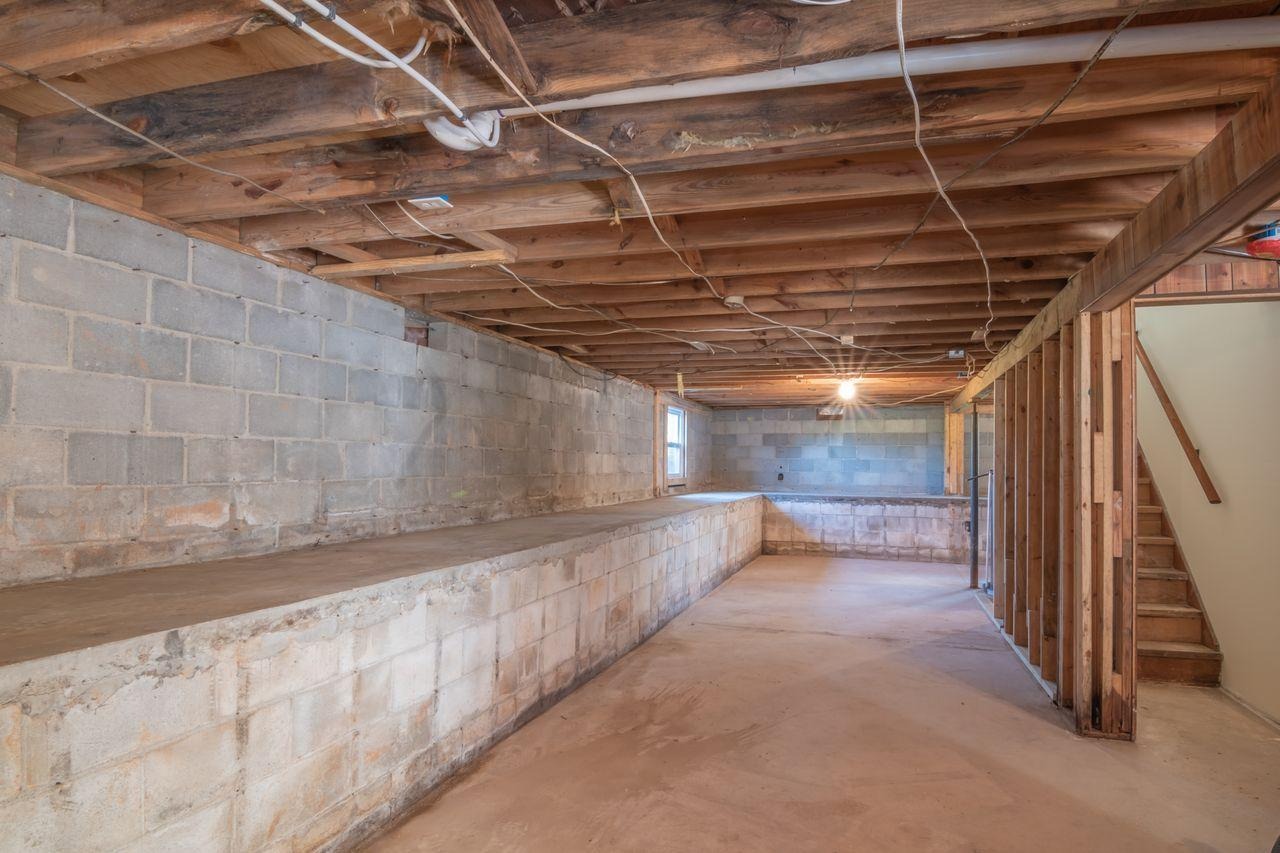 Guide to Handling a Flooded Basement without Losing Your Belongings